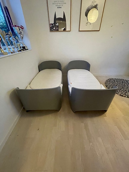 Product image 1 of 8