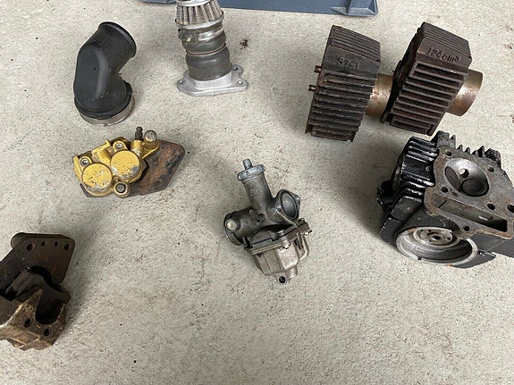 Product image 1 of 4