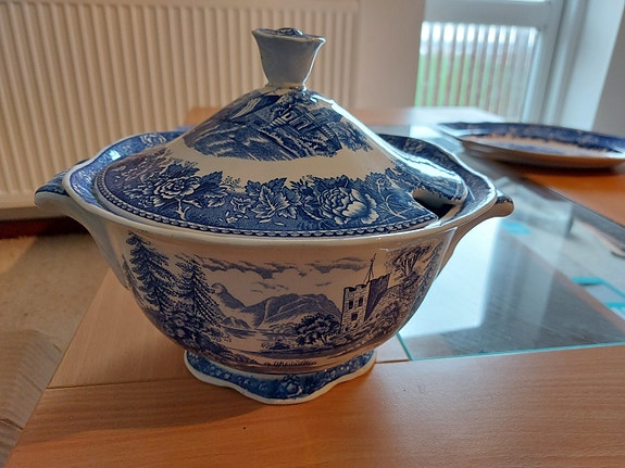 Product image 1 of 8