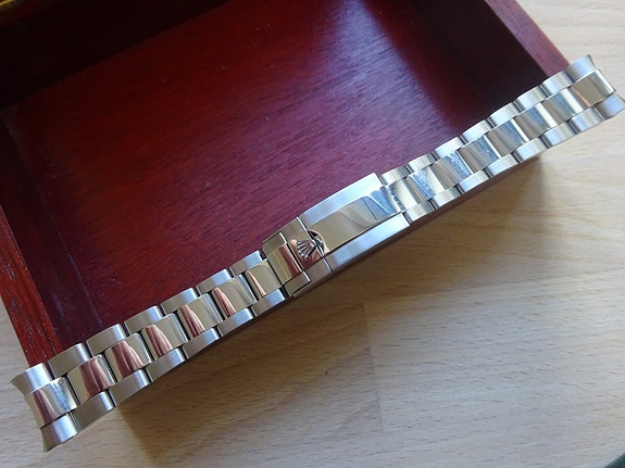 Product image 1 of 9