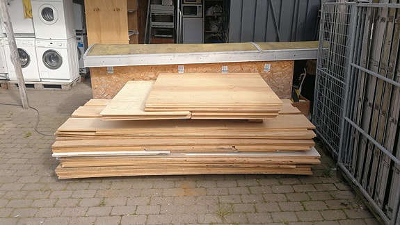 Product image 1 of 3