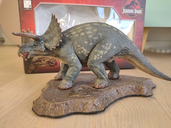 Product image 1 of 3