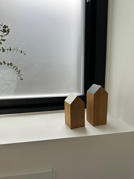 Product image 1 of 8