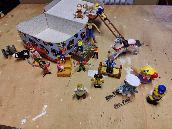 Product image 1 of 8