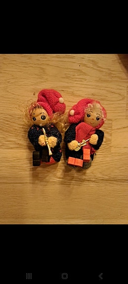 Product image 1 of 2