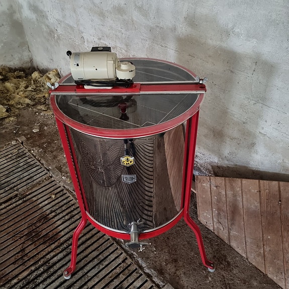 Product image 1 of 2