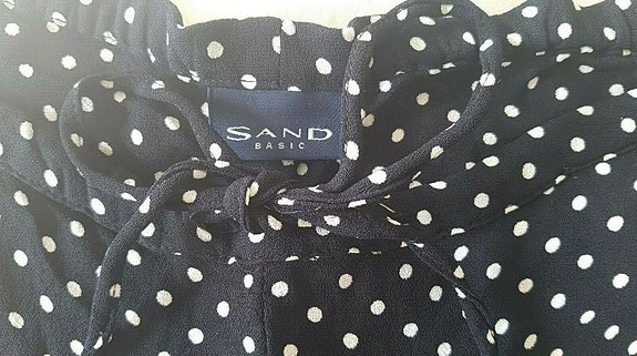 Product image 1 of 8