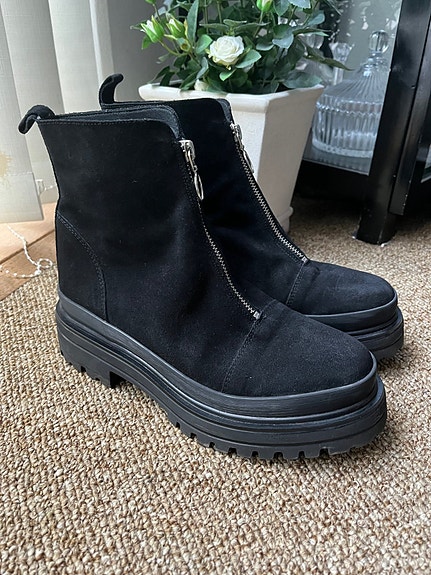 Product image 1 of 8