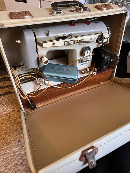 Product image 1 of 5