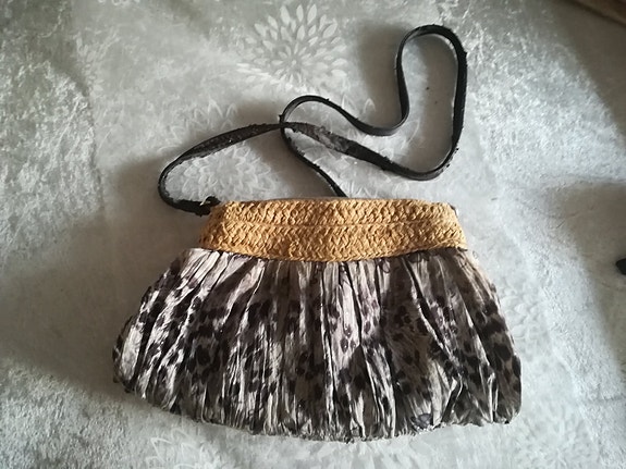 Product image 1 of 8