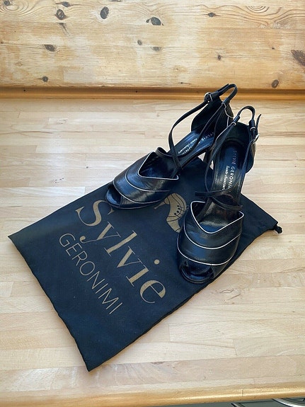 Product image 1 of 7