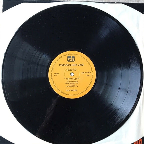 Product image 3 of 3