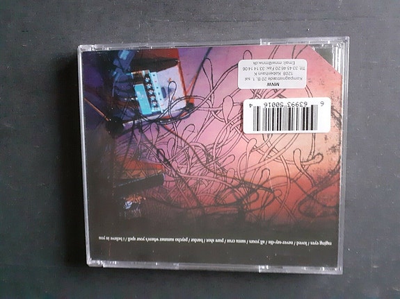 Product image 3 of 3