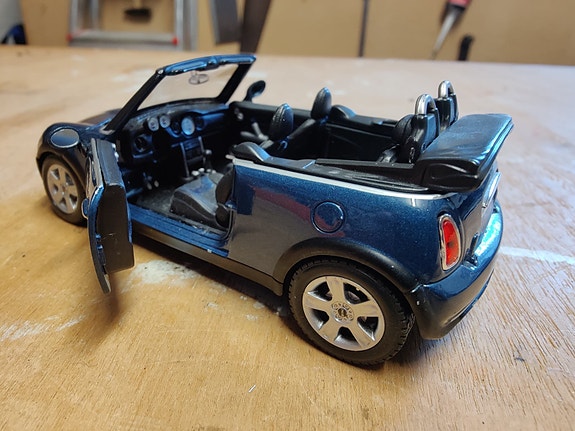 Product image 2 of 5