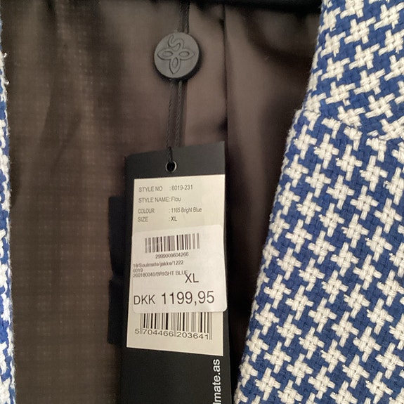 Product image 1 of 8