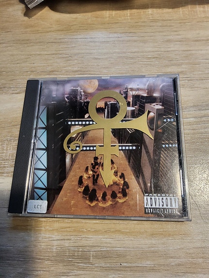 Product image 1 of 2