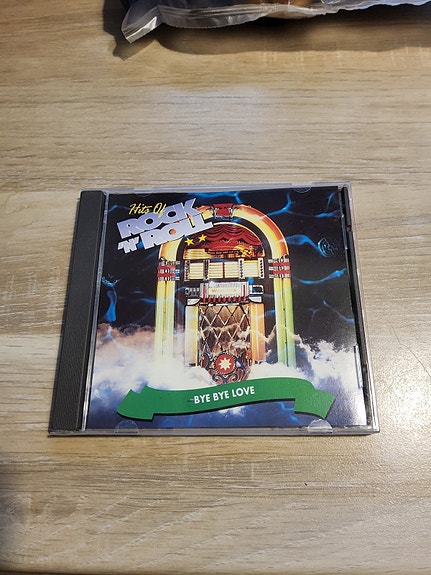 Product image 1 of 2