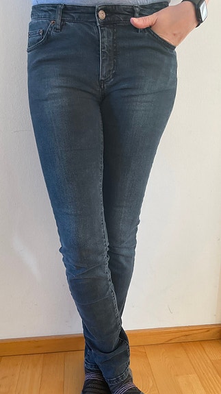 Product image 1 of 8