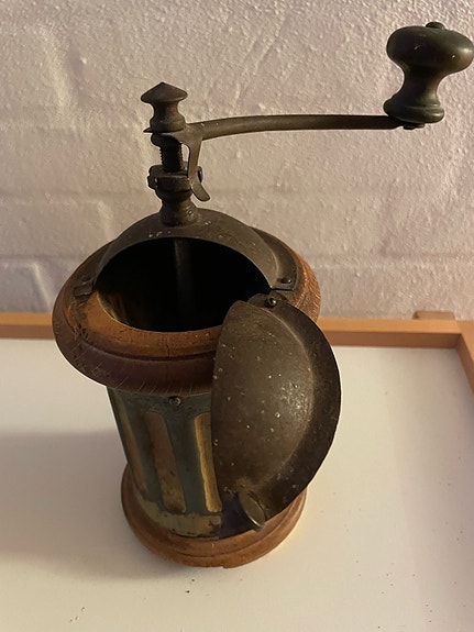 Product image 1 of 2