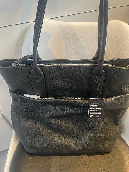 Product image 1 of 8