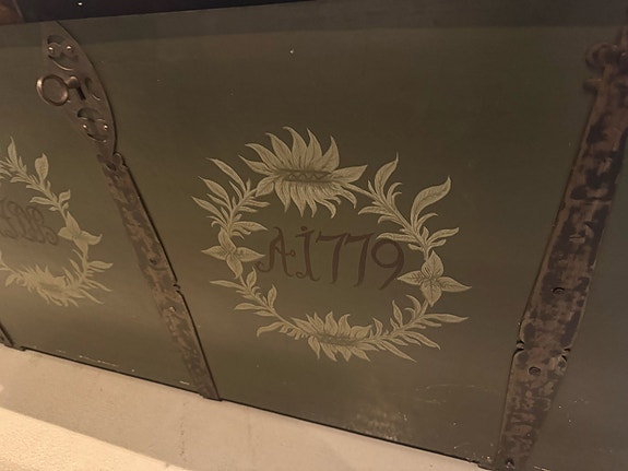 Product image 1 of 7