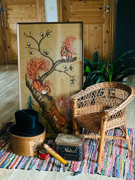 Product image 1 of 6