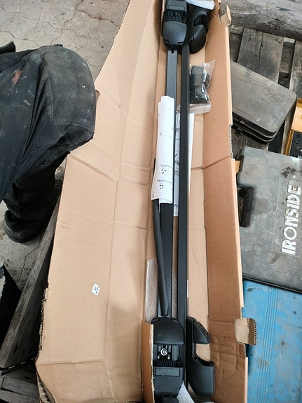 Product image 1 of 4