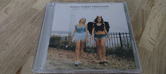 Product image 1 of 3