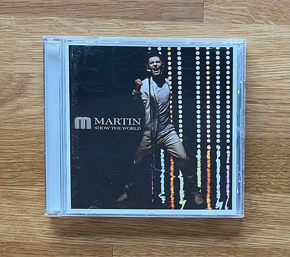 Product image 1 of 2