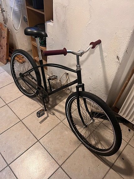 Product image 1 of 8