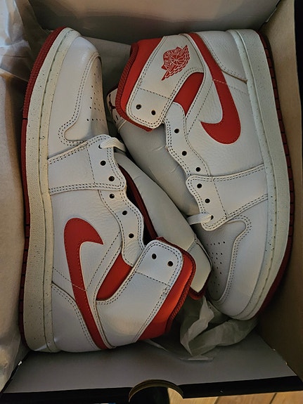 Product image 1 of 2