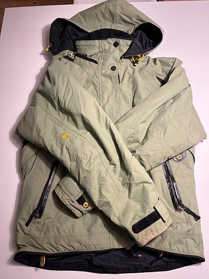 Product image 1 of 2