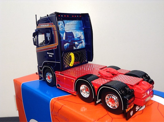 Product image 2 of 8