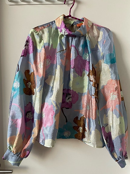 Product image 1 of 8