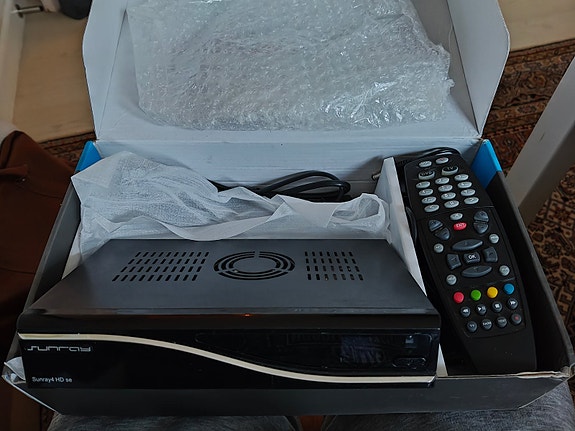 Product image 1 of 4