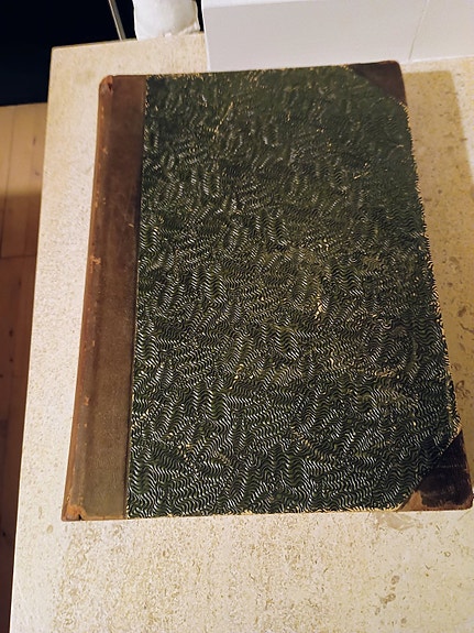 Product image 1 of 8