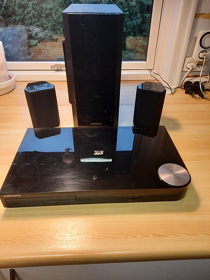 Product image 1 of 3