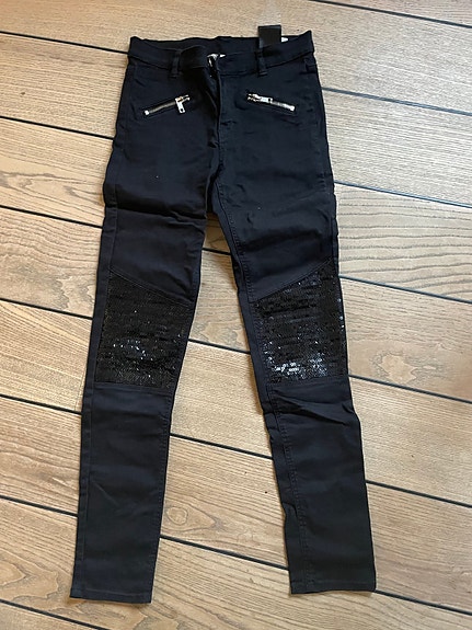 Product image 1 of 7