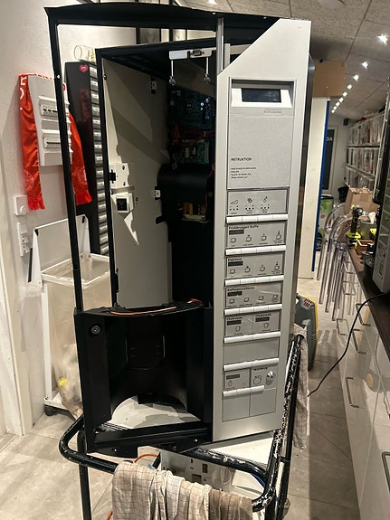 Product image 1 of 4