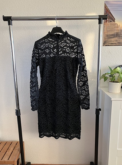Product image 1 of 8