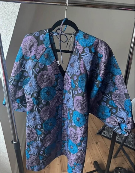 Product image 1 of 8