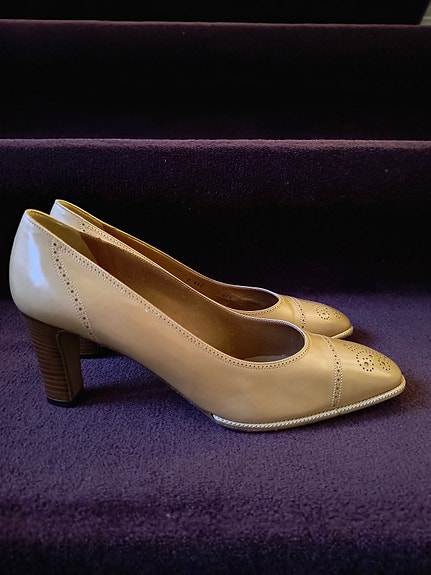 Product image 1 of 8