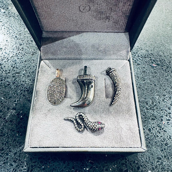 Product image 1 of 8