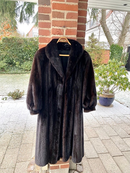 Product image 1 of 8