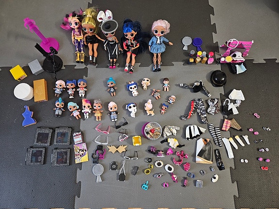 Product image 1 of 3