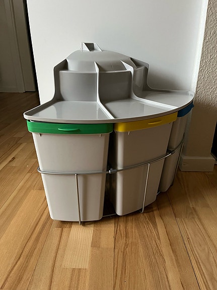 Product image 1 of 3