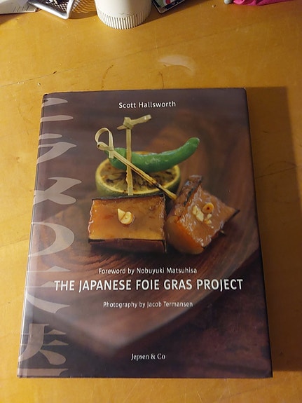 Product image 1 of 2