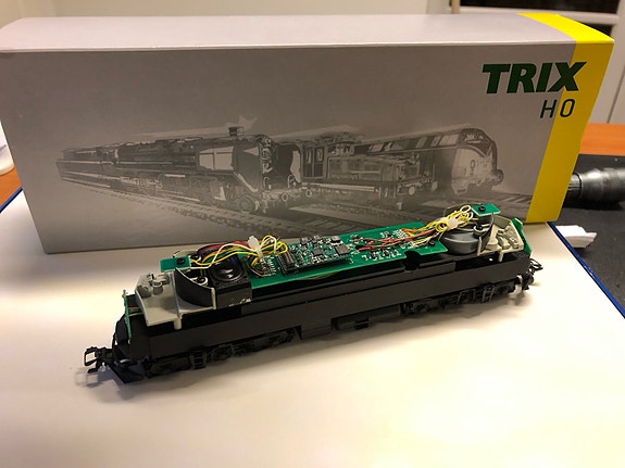 Product image 6 of 8