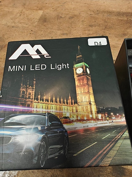 Product image 2 of 4