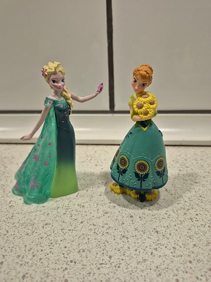 Product image 1 of 3